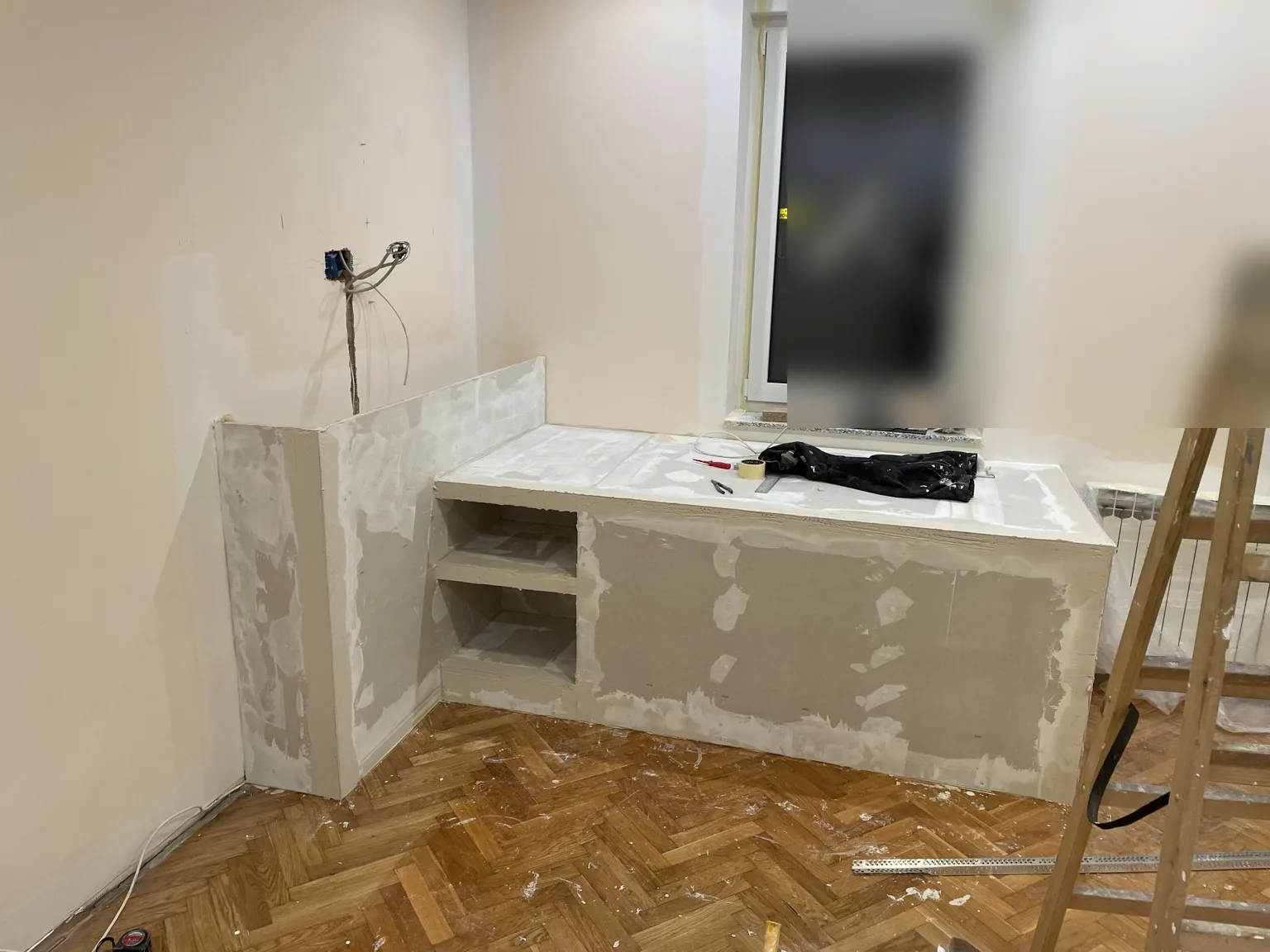 Q3 gletanje knauf kutije, polica i zidova prije bojanja